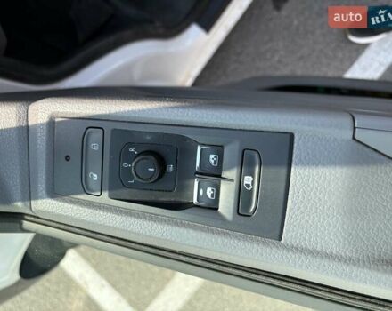 Білий Фольксваген Transporter, об'ємом двигуна 1.97 л та пробігом 270 тис. км за 22900 $, фото 15 на Automoto.ua
