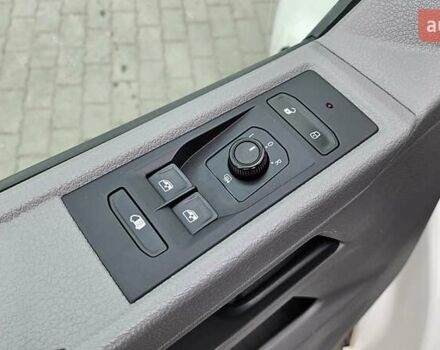 Белый Фольксваген Transporter, объемом двигателя 1.97 л и пробегом 276 тыс. км за 25550 $, фото 19 на Automoto.ua