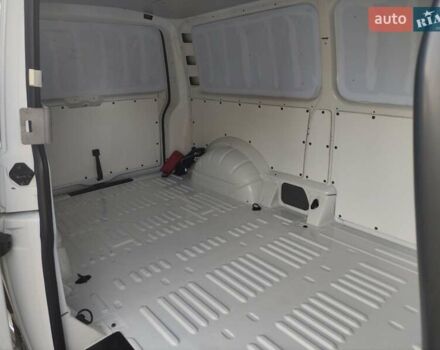 Белый Фольксваген Transporter, объемом двигателя 2 л и пробегом 213 тыс. км за 19999 $, фото 32 на Automoto.ua
