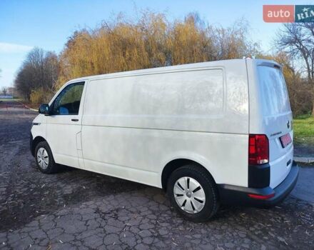 Белый Фольксваген Transporter, объемом двигателя 2 л и пробегом 213 тыс. км за 19999 $, фото 2 на Automoto.ua