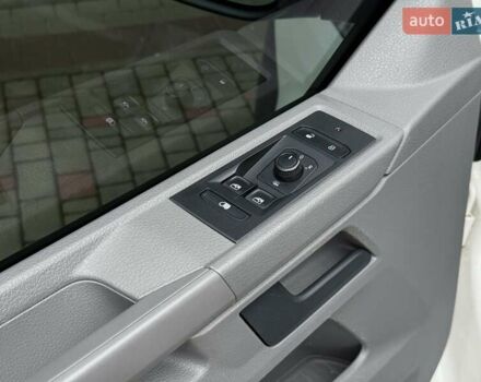 Білий Фольксваген Transporter, об'ємом двигуна 2 л та пробігом 176 тис. км за 23499 $, фото 28 на Automoto.ua