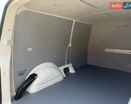 Белый Фольксваген Transporter, объемом двигателя 2 л и пробегом 194 тыс. км за 26350 $, фото 106 на Automoto.ua