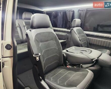 Белый Фольксваген Transporter, объемом двигателя 2 л и пробегом 208 тыс. км за 33850 $, фото 52 на Automoto.ua