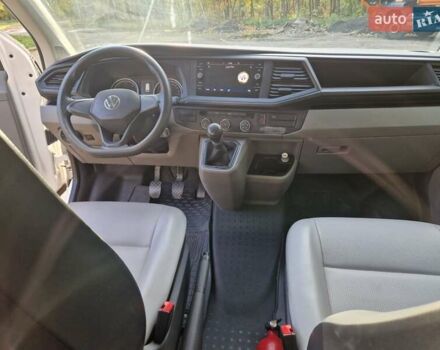 Белый Фольксваген Transporter, объемом двигателя 1.97 л и пробегом 227 тыс. км за 33700 $, фото 56 на Automoto.ua