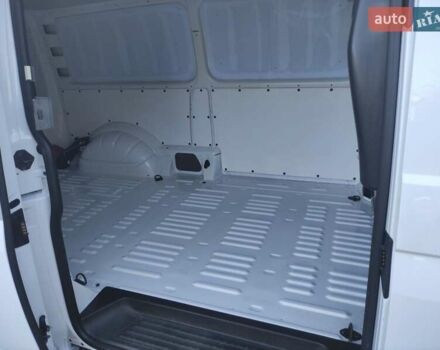 Белый Фольксваген Transporter, объемом двигателя 2 л и пробегом 213 тыс. км за 19999 $, фото 33 на Automoto.ua