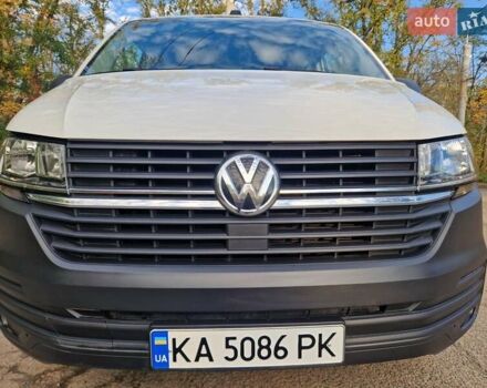 Белый Фольксваген Transporter, объемом двигателя 1.97 л и пробегом 227 тыс. км за 33700 $, фото 1 на Automoto.ua
