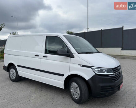 Белый Фольксваген Transporter, объемом двигателя 1.97 л и пробегом 198 тыс. км за 21000 $, фото 1 на Automoto.ua