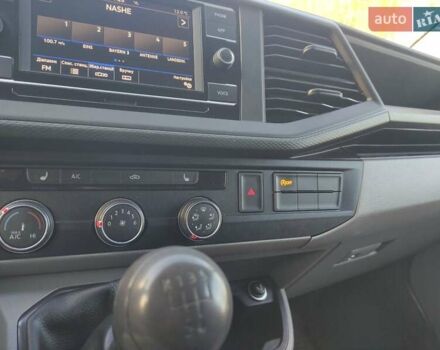 Белый Фольксваген Transporter, объемом двигателя 2 л и пробегом 213 тыс. км за 19999 $, фото 18 на Automoto.ua