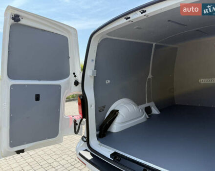 Белый Фольксваген Transporter, объемом двигателя 2 л и пробегом 194 тыс. км за 26350 $, фото 99 на Automoto.ua