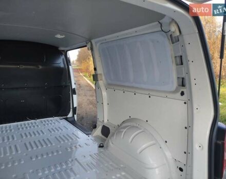 Белый Фольксваген Transporter, объемом двигателя 2 л и пробегом 213 тыс. км за 19999 $, фото 27 на Automoto.ua