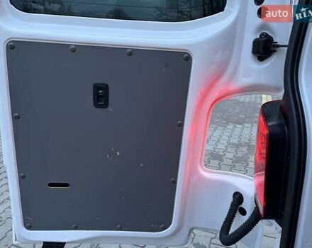 Белый Фольксваген Transporter, объемом двигателя 0 л и пробегом 206 тыс. км за 32300 $, фото 28 на Automoto.ua