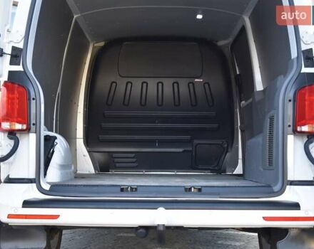 Белый Фольксваген Transporter, объемом двигателя 1.97 л и пробегом 250 тыс. км за 34950 $, фото 74 на Automoto.ua