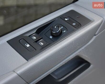 Белый Фольксваген Transporter, объемом двигателя 1.97 л и пробегом 250 тыс. км за 34950 $, фото 47 на Automoto.ua