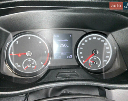 Білий Фольксваген Transporter, об'ємом двигуна 1.97 л та пробігом 275 тис. км за 20999 $, фото 4 на Automoto.ua