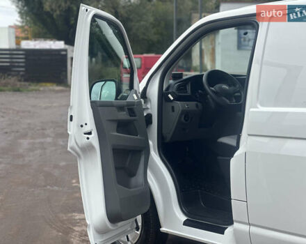 Білий Фольксваген Transporter, об'ємом двигуна 2 л та пробігом 112 тис. км за 25500 $, фото 37 на Automoto.ua