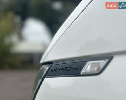 Білий Фольксваген Transporter, об'ємом двигуна 2 л та пробігом 112 тис. км за 25500 $, фото 27 на Automoto.ua
