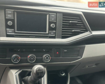 Білий Фольксваген Transporter, об'ємом двигуна 2 л та пробігом 112 тис. км за 25500 $, фото 35 на Automoto.ua