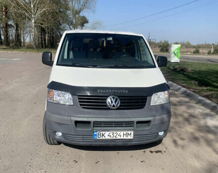 Білий Фольксваген Transporter, об'ємом двигуна 2.5 л та пробігом 273 тис. км за 10000 $, фото 3 на Automoto.ua