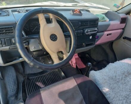 Белый Фольксваген Transporter, объемом двигателя 0 л и пробегом 432 тыс. км за 3750 $, фото 4 на Automoto.ua