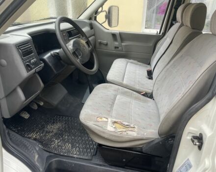 Белый Фольксваген Transporter, объемом двигателя 2.4 л и пробегом 280 тыс. км за 4100 $, фото 4 на Automoto.ua