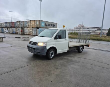 Білий Фольксваген Transporter, об'ємом двигуна 2.5 л та пробігом 191 тис. км за 5830 $, фото 2 на Automoto.ua