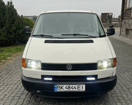 Белый Фольксваген Transporter, объемом двигателя 2.5 л и пробегом 405 тыс. км за 5700 $, фото 3 на Automoto.ua