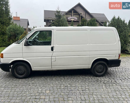 Белый Фольксваген Transporter, объемом двигателя 2.5 л и пробегом 405 тыс. км за 5700 $, фото 9 на Automoto.ua