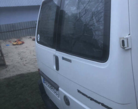 Белый Фольксваген Transporter, объемом двигателя 1.9 л и пробегом 340 тыс. км за 4800 $, фото 4 на Automoto.ua