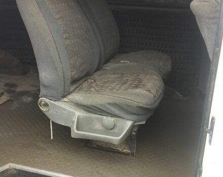 Белый Фольксваген Transporter, объемом двигателя 2.4 л и пробегом 333 тыс. км за 2693 $, фото 2 на Automoto.ua