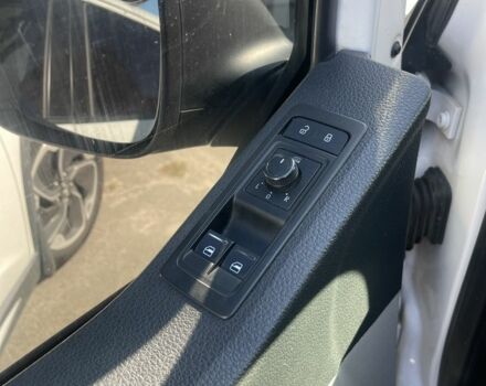 Белый Фольксваген Transporter, объемом двигателя 2 л и пробегом 238 тыс. км за 16000 $, фото 2 на Automoto.ua