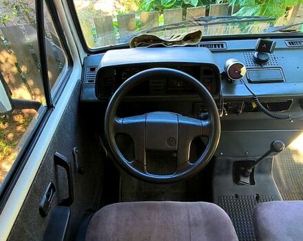 Фольксваген Transporter 1984 у Києві на Automoto.ua Білий Фольксваген Transporter, об'ємом двигуна 1.6 л та пробігом 393 тис. км за 1667 $, фото 11 на Automoto.ua