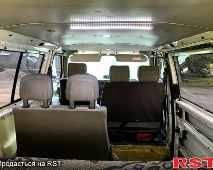 Белый Фольксваген Transporter, объемом двигателя 1.9 л и пробегом 570 тыс. км за 3600 $, фото 7 на Automoto.ua