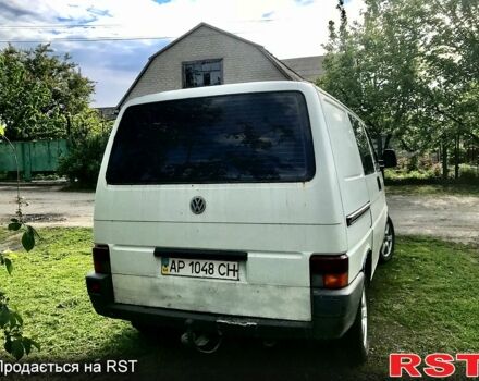 Белый Фольксваген Transporter, объемом двигателя 1.9 л и пробегом 570 тыс. км за 3600 $, фото 3 на Automoto.ua
