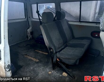 Білий Фольксваген Transporter, об'ємом двигуна 1.9 л та пробігом 378 тис. км за 2400 $, фото 4 на Automoto.ua