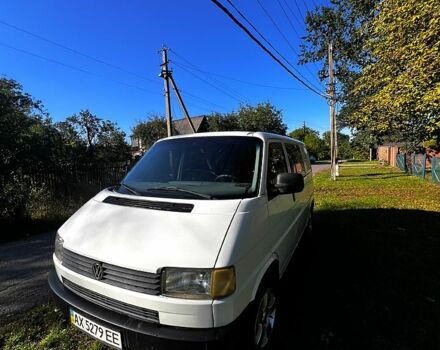 Белый Фольксваген Transporter, объемом двигателя 2.5 л и пробегом 299 тыс. км за 4200 $, фото 2 на Automoto.ua