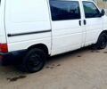 Білий Фольксваген Transporter, об'ємом двигуна 2.4 л та пробігом 123 тис. км за 3500 $, фото 1 на Automoto.ua