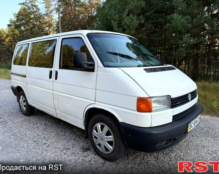 Белый Фольксваген Transporter, объемом двигателя 2.4 л и пробегом 325 тыс. км за 3500 $, фото 1 на Automoto.ua