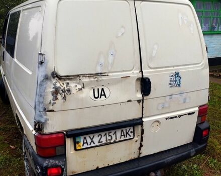 Білий Фольксваген Transporter, об'ємом двигуна 2.5 л та пробігом 120 тис. км за 2800 $, фото 1 на Automoto.ua