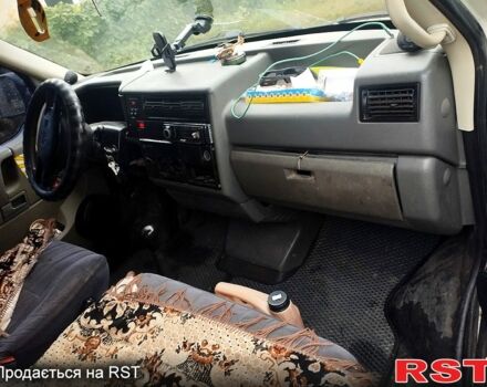 Білий Фольксваген Transporter, об'ємом двигуна 2.5 л та пробігом 120 тис. км за 2800 $, фото 2 на Automoto.ua