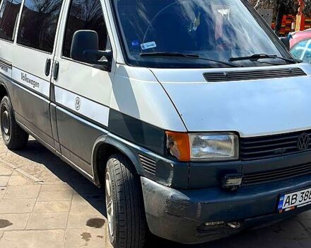 Білий Фольксваген Transporter, об'ємом двигуна 2.5 л та пробігом 160 тис. км за 5000 $, фото 1 на Automoto.ua