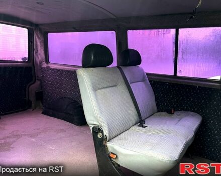 Білий Фольксваген Transporter, об'ємом двигуна 2.4 л та пробігом 499 тис. км за 4799 $, фото 5 на Automoto.ua