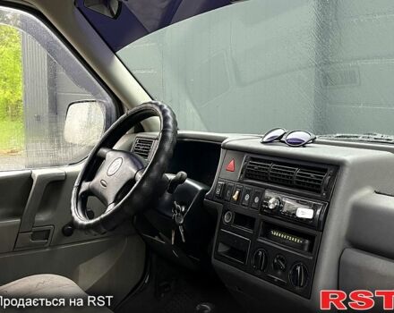 Білий Фольксваген Transporter, об'ємом двигуна 2.4 л та пробігом 499 тис. км за 4799 $, фото 9 на Automoto.ua