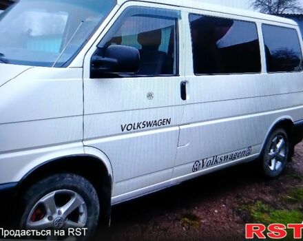 Белый Фольксваген Transporter, объемом двигателя 1.9 л и пробегом 320 тыс. км за 4999 $, фото 2 на Automoto.ua