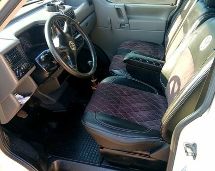 Білий Фольксваген Transporter, об'ємом двигуна 2.5 л та пробігом 753 тис. км за 5808 $, фото 6 на Automoto.ua