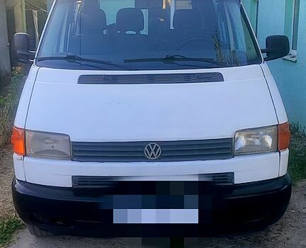 Белый Фольксваген Transporter, объемом двигателя 2.5 л и пробегом 430 тыс. км за 4800 $, фото 2 на Automoto.ua