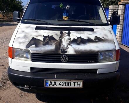 Белый Фольксваген Transporter, объемом двигателя 2.5 л и пробегом 410 тыс. км за 6700 $, фото 1 на Automoto.ua