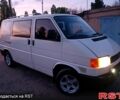 Белый Фольксваген Transporter, объемом двигателя 1.9 л и пробегом 300 тыс. км за 4500 $, фото 1 на Automoto.ua