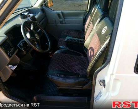 Білий Фольксваген Transporter, об'ємом двигуна 2.5 л та пробігом 753 тис. км за 5808 $, фото 5 на Automoto.ua
