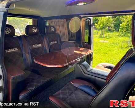 Белый Фольксваген Transporter, объемом двигателя 2.5 л и пробегом 435 тыс. км за 7500 $, фото 9 на Automoto.ua
