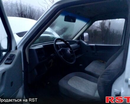 Білий Фольксваген Transporter, об'ємом двигуна 2 л та пробігом 360 тис. км за 4500 $, фото 2 на Automoto.ua